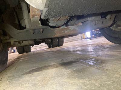 Eaton E-1202I Front Axle Assembly for a Mack CXN