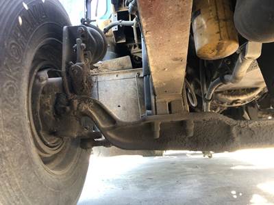 Eaton E-1202I Front Axle Assembly for a Kenworth T600