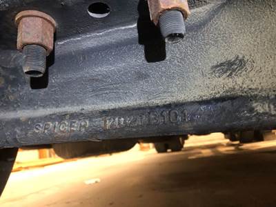 Eaton E-1202I Front Axle Assembly for a Peterbilt 587