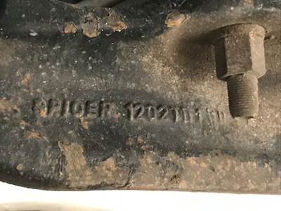 Eaton E-1202I Front Axle Assembly for a Peterbilt 587