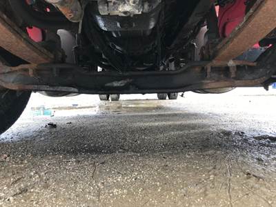 Eaton E-1202I Front Axle Assembly for a Peterbilt 335