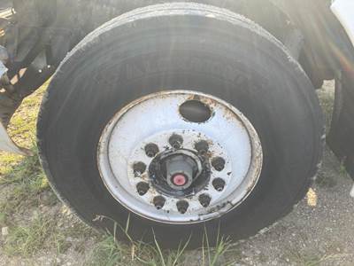 Eaton E-1202I Front Axle Assembly for a Kenworth T270