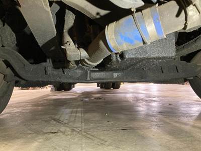 Eaton E-1202I Front Axle Assembly for a Peterbilt 387