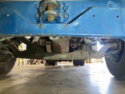 Eaton E-1202I Front Axle Assembly for a Peterbilt 367