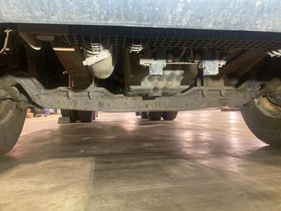 Eaton E-1202I Front Axle Assembly for a Freightliner Columbia 120
