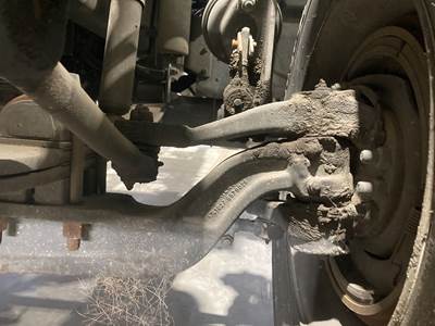 Eaton E-1202I Front Axle Assembly for a Kenworth T370