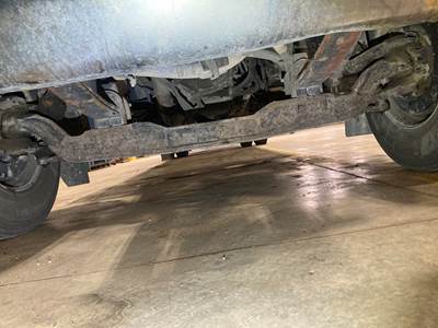 Eaton E-1202I Front Axle Assembly for a Kenworth T370