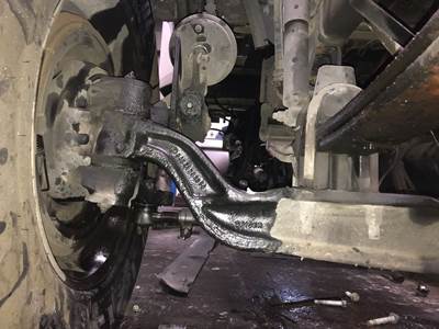 Eaton E-1202I Front Axle Assembly for a Kenworth T680