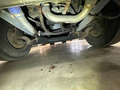 Eaton E-1202I Front Axle Assembly for a Kenworth T300