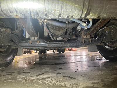 Eaton E-1202I Front Axle Assembly for a Kenworth T370