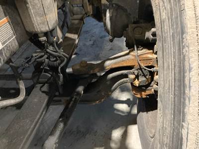 Eaton E-1202I Front Axle Assembly for a Peterbilt 587