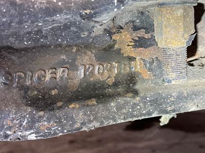 Eaton E-1202I Front Axle Assembly for a Kenworth T680