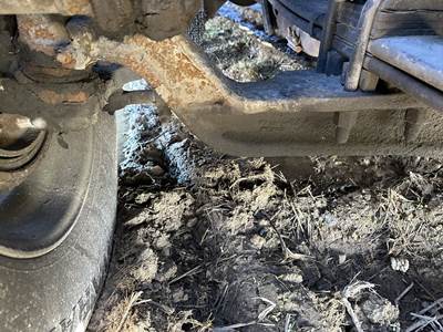 Eaton E-1202I Front Axle Assembly for a Peterbilt 387