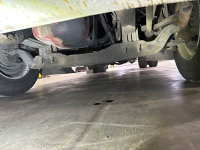 Eaton E-1202I Front Axle Assembly for a Kenworth T680