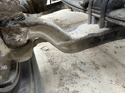 Eaton E-1202I Front Axle Assembly for a Peterbilt 337