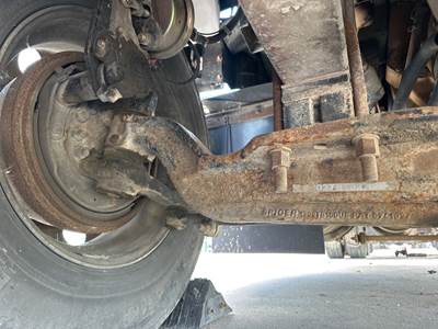 Eaton E-1202I Front Axle Assembly for a Kenworth T600