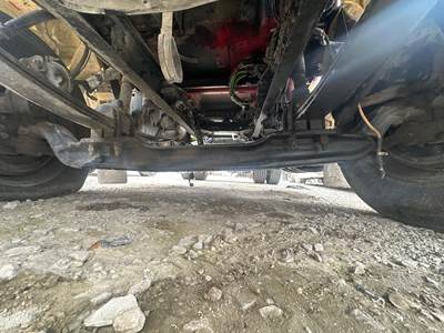 Eaton E-1202I Front Axle Assembly for a Kenworth T370