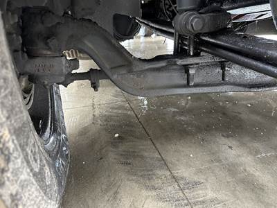 Eaton E-1202I Front Axle Assembly for a Volvo VNL