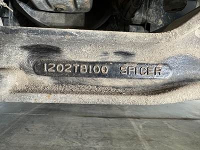 Eaton E-1202I Front Axle Assembly for a Kenworth T370