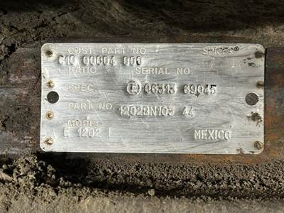 Eaton E-1202I Front Axle Assembly for a Freightliner Columbia 120