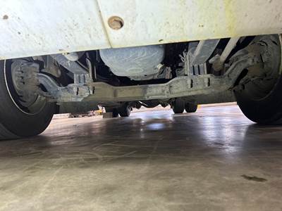 Eaton E-1202I Front Axle Assembly for a Kenworth T680