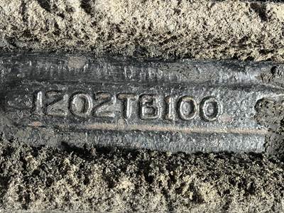 Eaton E-1202I Front Axle Assembly for a Kenworth T660