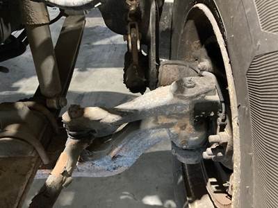 Eaton E-1202I Front Axle Assembly for a Peterbilt 337