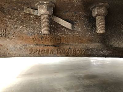 Eaton E-1202W Front Axle Assembly for a International 8600