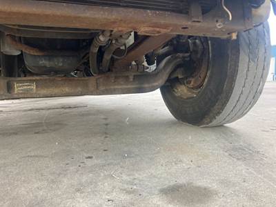 Eaton E-1202W Front Axle Assembly for a International Durastar (4300)