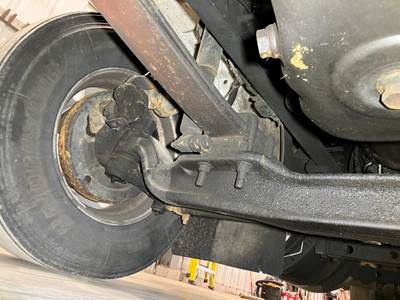 Eaton E-1202W Front Axle Assembly for a International 8600