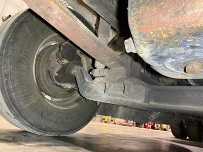 Eaton E-1202W Front Axle Assembly for a International 8600