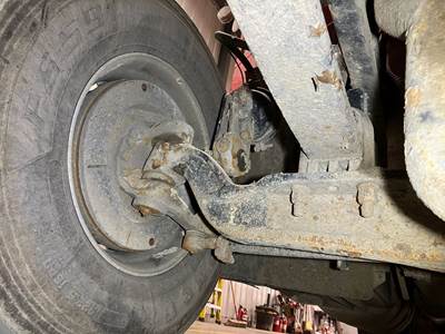 Eaton E-1202W Front Axle Assembly for a Peterbilt 386