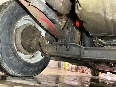 Eaton E-1202W Front Axle Assembly for a Peterbilt 386