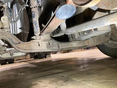 Eaton E-1202W Front Axle Assembly for a International 8600