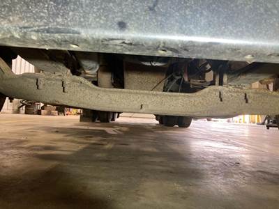 Eaton E-1202W Front Axle Assembly for a Peterbilt 388