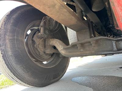 Eaton E-1202W Front Axle Assembly for a International 9400