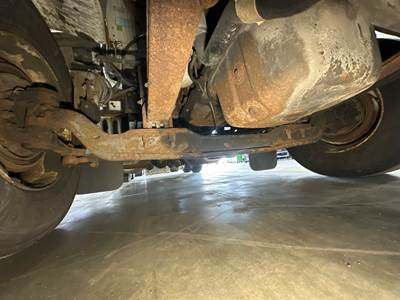 Eaton E-1202W Front Axle Assembly for a Peterbilt 386