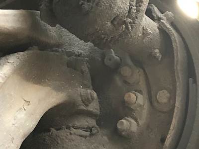 Eaton E-1322I Front Axle Assembly for a Kenworth T700