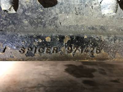 Eaton E-1322I Front Axle Assembly for a Kenworth T700