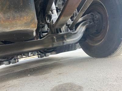 Eaton E-1322I Front Axle Assembly for a Kenworth T680