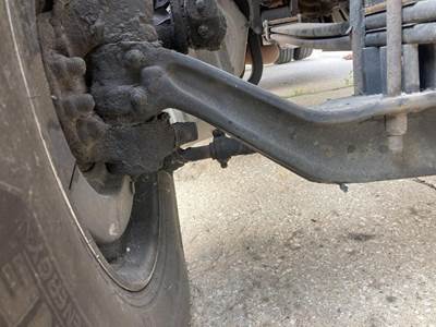 Eaton E-1322I Front Axle Assembly for a Kenworth T680