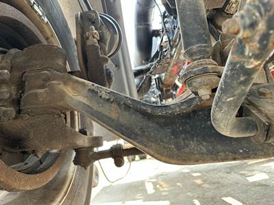 Eaton E-1322I Front Axle Assembly for a Kenworth K370