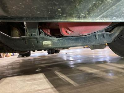 Eaton E-1322LW Front Axle Assembly for a Peterbilt 579