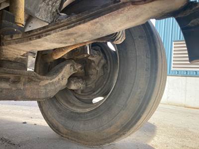 Ford Front Axle Assembly for a Ford A9513