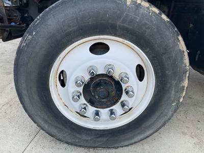 Ford Front Axle Assembly for a Sterling L9513