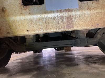 Ford Front Axle Assembly for a Ford LNT9000