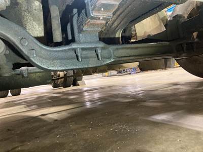 Ford Front Axle Assembly for a Ford LTL9000