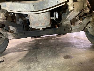 Ford Front Axle Assembly for a Ford L9513