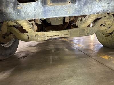 Ford Front Axle Assembly for a Ford LT8000