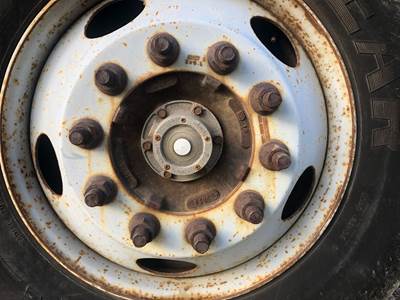 GMC Front Axle Assembly for a GMC C6500